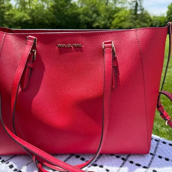 Michael Kors Large Leather 3-in-1 Tote Set + Wallet - Picture 2 of 12